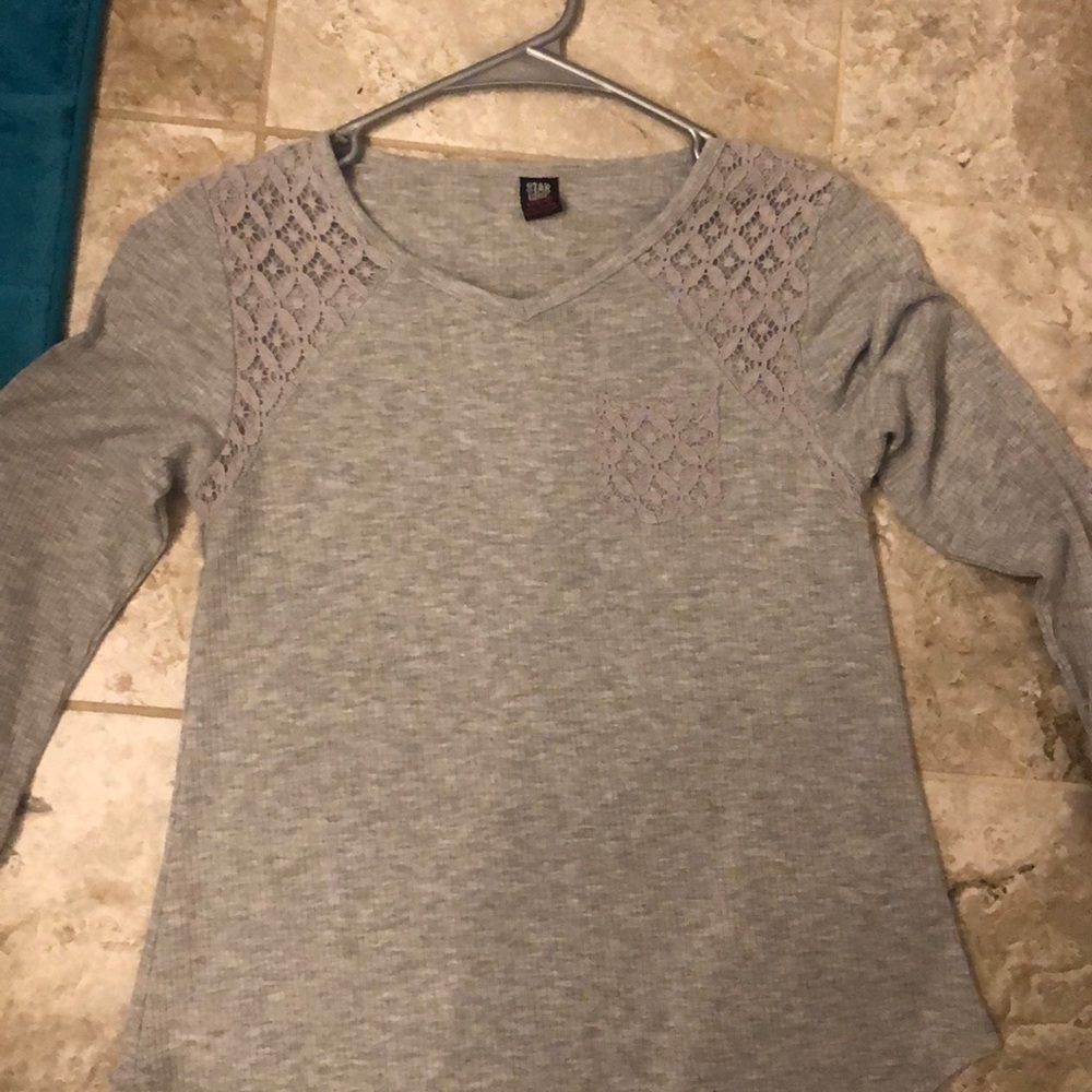 STAR-RIDE gray shirt